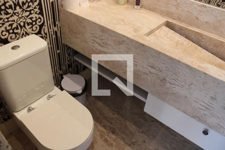 Lavabo de apartamento para alugar com 4 quartos, 360m² em Santa Teresinha, São Paulo