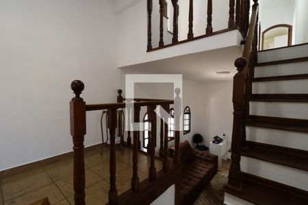 Sala de Entrada de casa à venda com 3 quartos, 201m² em Vila Silvestre, Santo André
