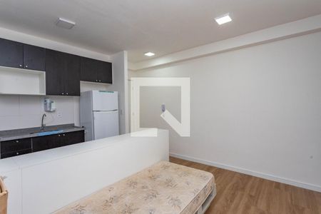 Sala de apartamento à venda com 2 quartos, 45m² em Piraporinha, Diadema