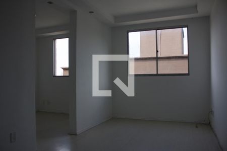 Sala de apartamento para alugar com 3 quartos, 60m² em Paraisópolis, São Paulo