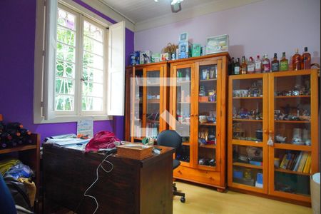 Escritório de casa à venda com 2 quartos, 280m² em Floresta, Porto Alegre