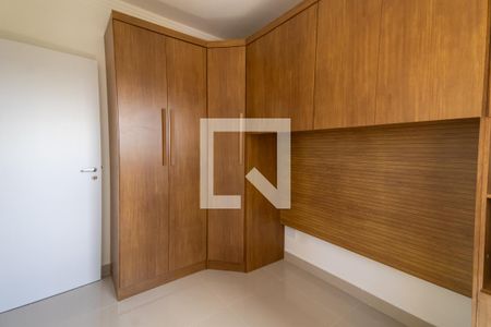 Quarto 1 de apartamento para alugar com 2 quartos, 52m² em Jardim Avelino, São Paulo