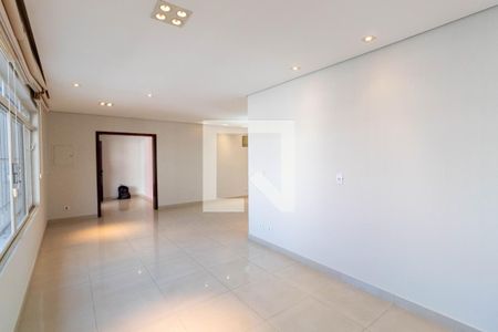 Sala de casa à venda com 3 quartos, 274m² em Jardim Cotinha, São Paulo