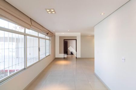 Sala de casa à venda com 3 quartos, 274m² em Jardim Cotinha, São Paulo