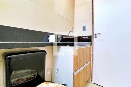 Apartamento à venda com 57m², 2 quartos e 1 vaga Apartamento à venda com 57m², 2 quartos e 1 vagaBanheiro da Suíte