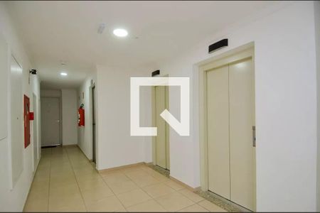 Apartamento à venda com 57m², 2 quartos e 1 vaga Apartamento à venda com 57m², 2 quartos e 1 vagaHall de entrada