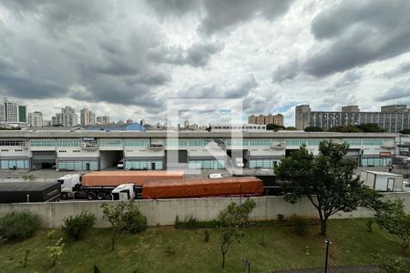 Vista de apartamento à venda com 2 quartos, 48m² em Lapa de Baixo, São Paulo
