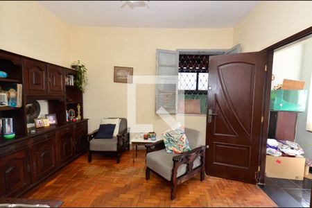 Sala de casa para alugar com 4 quartos, 399m² em Cachoeirinha, Belo Horizonte