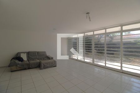Sala 1 de casa para alugar com 4 quartos, 340m² em Planalto Paulista, São Paulo