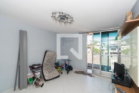 Sala de apartamento à venda com 2 quartos, 60m² em Olaria, Rio de Janeiro