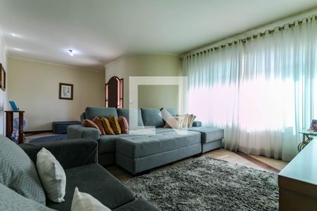 Sala de Estar de casa para alugar com 4 quartos, 600m² em Vila Oliveira, Mogi das Cruzes