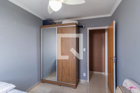 Quarto 1 de apartamento à venda com 2 quartos, 58m² em Jardim Roberto, Osasco