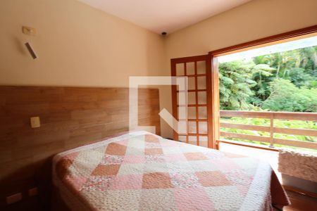 Casa de condomínio à venda com 6000m², 5 quartos e 10 vagas Casa de condomínio à venda com 6000m², 5 quartos e 10 vagasQuarto