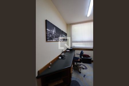 Casa de condomínio à venda com 6000m², 5 quartos e 10 vagas Casa de condomínio à venda com 6000m², 5 quartos e 10 vagasEscritório