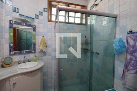 Casa de condomínio à venda com 6000m², 5 quartos e 10 vagas Casa de condomínio à venda com 6000m², 5 quartos e 10 vagasBanheiro