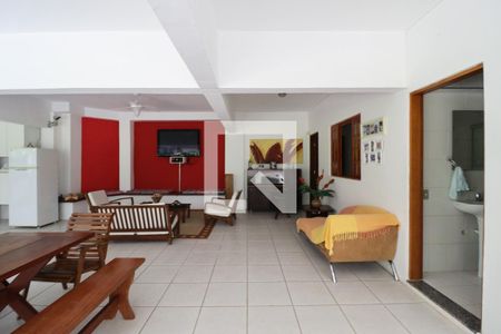 Casa de condomínio à venda com 6000m², 5 quartos e 10 vagas Casa de condomínio à venda com 6000m², 5 quartos e 10 vagasÁrea gourmet