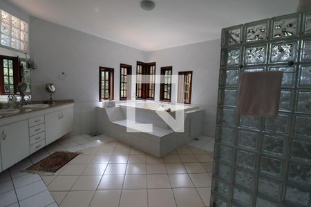 Casa de condomínio à venda com 6000m², 5 quartos e 10 vagas Casa de condomínio à venda com 6000m², 5 quartos e 10 vagasSuíte