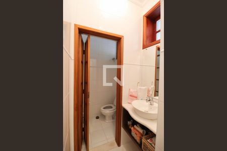 Casa de condomínio à venda com 6000m², 5 quartos e 10 vagas Casa de condomínio à venda com 6000m², 5 quartos e 10 vagasLavabo