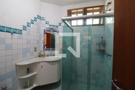 Casa de condomínio à venda com 6000m², 5 quartos e 10 vagas Casa de condomínio à venda com 6000m², 5 quartos e 10 vagasBanheiro