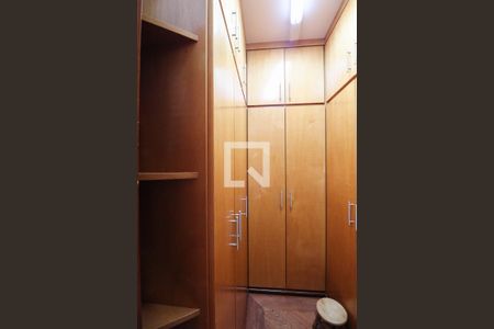 Casa de condomínio à venda com 6000m², 5 quartos e 10 vagas Casa de condomínio à venda com 6000m², 5 quartos e 10 vagasQuarto