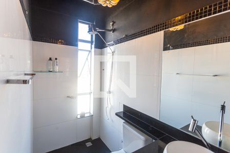 Banheiro Social de apartamento à venda com 1 quarto, 41m² em Floresta, Belo Horizonte