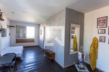 Sala/Quarto de apartamento à venda com 1 quarto, 41m² em Floresta, Belo Horizonte