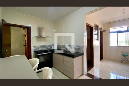 Cozinha de apartamento à venda com 3 quartos, 246m² em Barreiro, Belo Horizonte