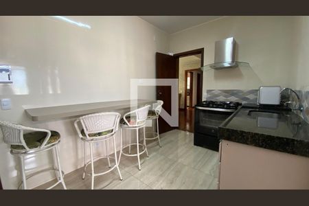 Cozinha de apartamento à venda com 3 quartos, 246m² em Barreiro, Belo Horizonte