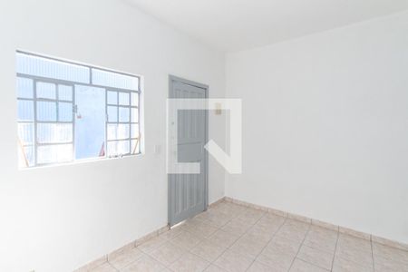Sala   de casa para alugar com 2 quartos, 70m² em Vila Mazzei, São Paulo