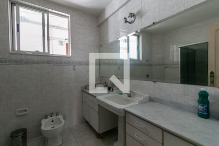 Banheiro de apartamento à venda com 3 quartos, 110m² em Centro, Belo Horizonte