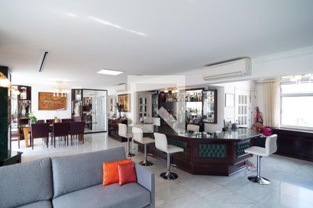 Sala de apartamento para alugar com 3 quartos, 200m² em Cerqueira César, São Paulo