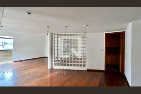 sala de apartamento para alugar com 4 quartos, 140m² em Buritis, Belo Horizonte