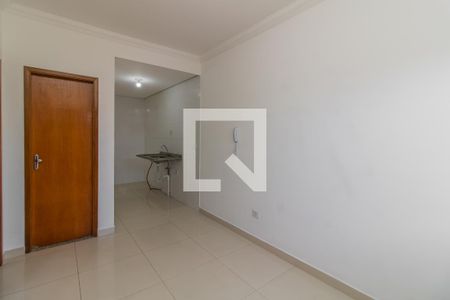 Sala de apartamento para alugar com 2 quartos, 40m² em Vila Nhocuné, São Paulo