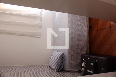 Entrada Quarto 2 de casa para alugar com 2 quartos, 60m² em Vila Brasilina, São Paulo