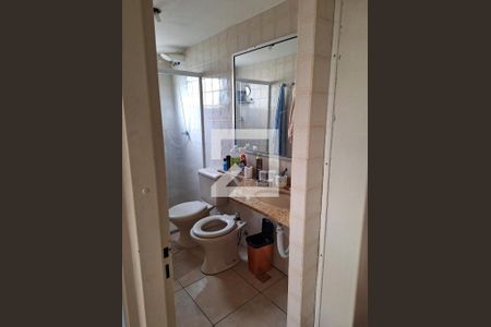 Banheiro de apartamento para alugar com 1 quarto, 75m² em Chácaras Campos Elíseos, Campinas