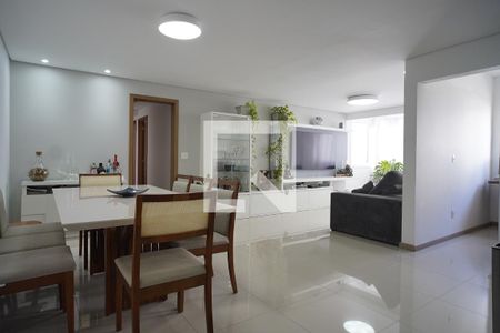 Sala de apartamento à venda com 3 quartos, 134m² em Vila Jardim, Porto Alegre