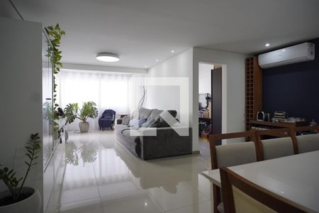 Sala de apartamento à venda com 3 quartos, 134m² em Vila Jardim, Porto Alegre