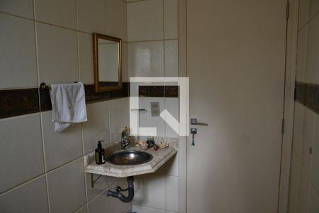 Casa à venda com 332m², 3 quartos e 4 vagas Casa à venda com 332m², 3 quartos e 4 vagasLavabo