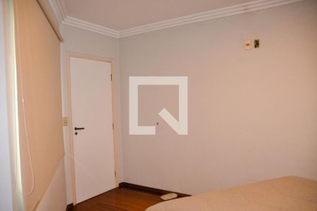 Casa à venda com 332m², 3 quartos e 4 vagas Casa à venda com 332m², 3 quartos e 4 vagasSuite