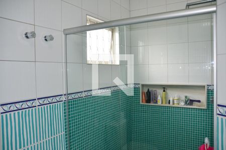 Casa à venda com 332m², 3 quartos e 4 vagas Casa à venda com 332m², 3 quartos e 4 vagasBanheiro Suite