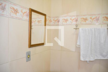 Casa à venda com 332m², 3 quartos e 4 vagas Casa à venda com 332m², 3 quartos e 4 vagasBanheiro Area de serviço