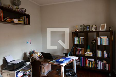 Casa à venda com 332m², 3 quartos e 4 vagas Casa à venda com 332m², 3 quartos e 4 vagasEscritório