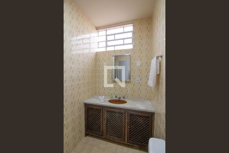 Lavabo de casa à venda com 4 quartos, 258m² em Bom Jesus, Porto Alegre