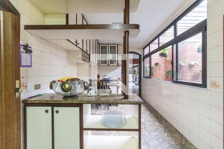 Casa de condomínio à venda com 400m², 4 quartos e 4 vagas Casa de condomínio à venda com 400m², 4 quartos e 4 vagasCozinha