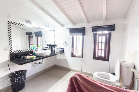 Casa de condomínio à venda com 400m², 4 quartos e 4 vagas Casa de condomínio à venda com 400m², 4 quartos e 4 vagasSuíte