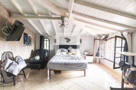 Casa de condomínio à venda com 400m², 4 quartos e 4 vagas Casa de condomínio à venda com 400m², 4 quartos e 4 vagasQuarto 4