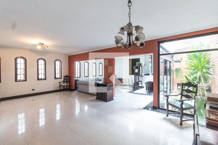 Sala de casa de condomínio para alugar com 4 quartos, 400m² em Sítio do Mandaqui, São Paulo