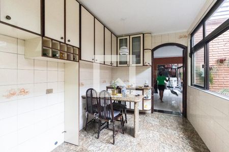 Casa de condomínio à venda com 400m², 4 quartos e 4 vagas Casa de condomínio à venda com 400m², 4 quartos e 4 vagasCozinha