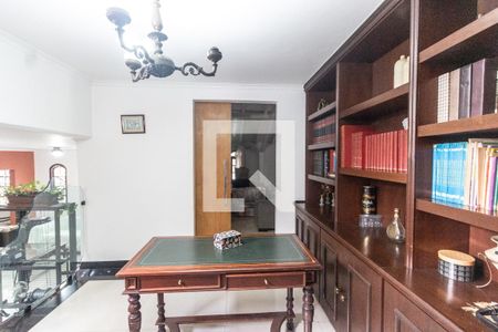 Sala de estar de casa de condomínio para alugar com 4 quartos, 400m² em Sítio do Mandaqui, São Paulo
