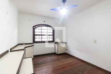 Casa de condomínio à venda com 400m², 4 quartos e 4 vagas Casa de condomínio à venda com 400m², 4 quartos e 4 vagasQuarto 2